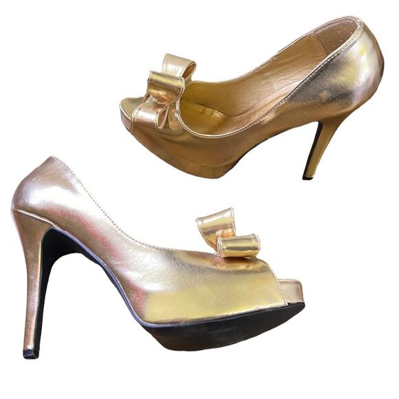 JustFab Shoes - JustFab Shiny Gold Large Bow Peep Toe Platform Heels